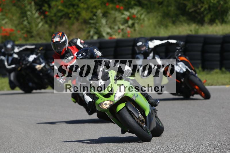 /Archiv-2024/29 12.06.2024 MOTO.CH Track Day ADR/Gruppe blau/4